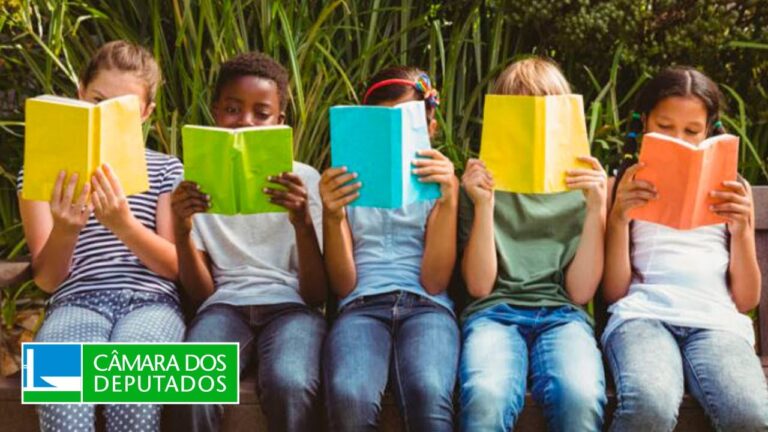Transformando o Ensino: O Impacto do Plano Nacional de Leitura no 8&ordm; Ano