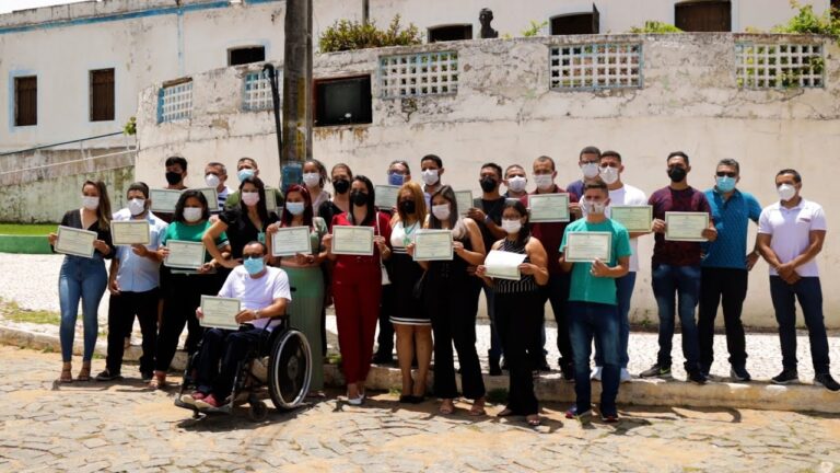 Diploma da Universidade Aberta: Vantagens e Oportunidades